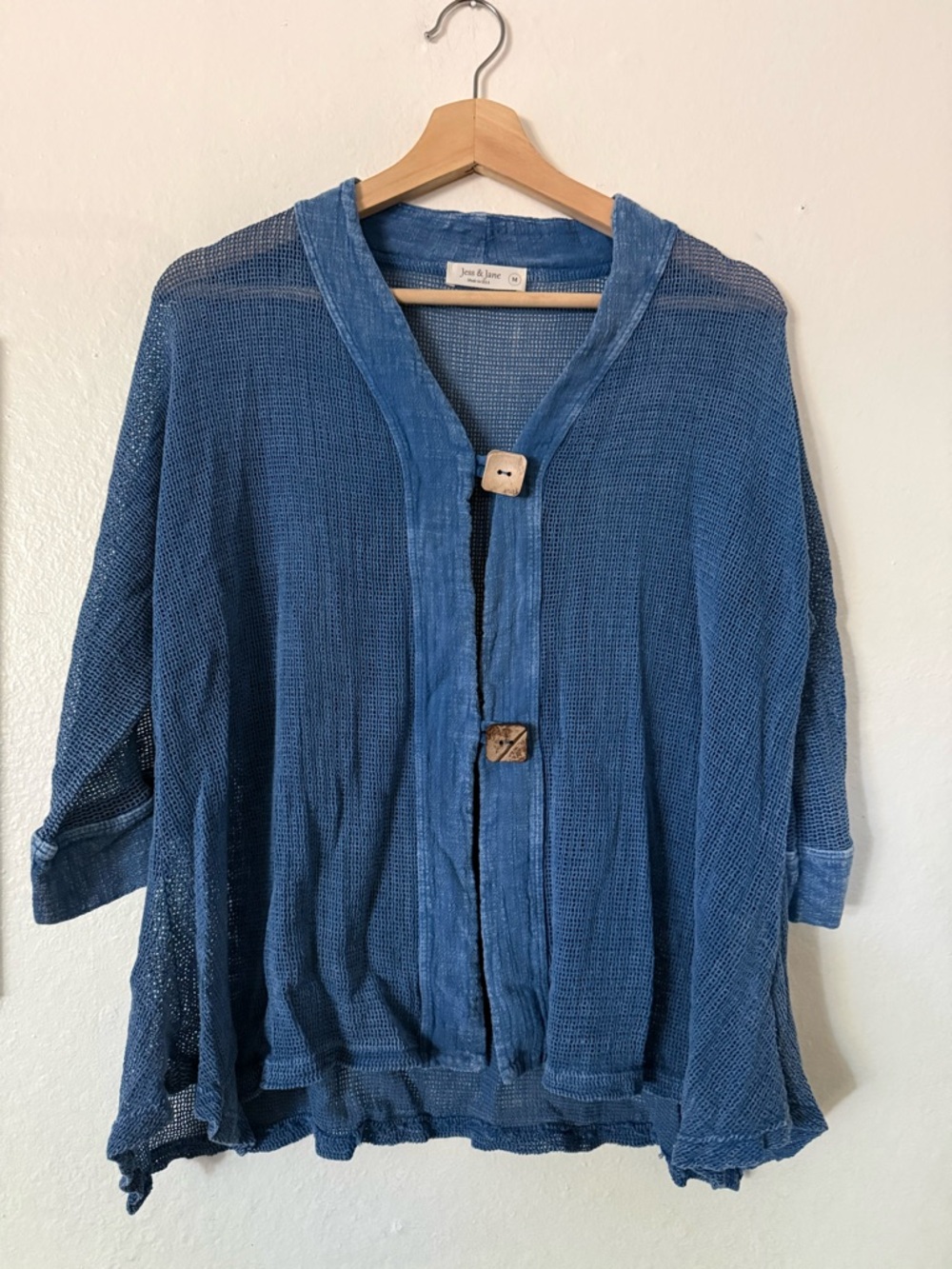 Jess & Jane Mesh Button Front Top in Blue Sz M